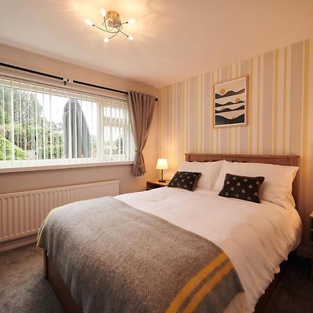 Sea Gem- Beautiful Family Home With Stunning Sea Views & Garden Тенби Экстерьер фото