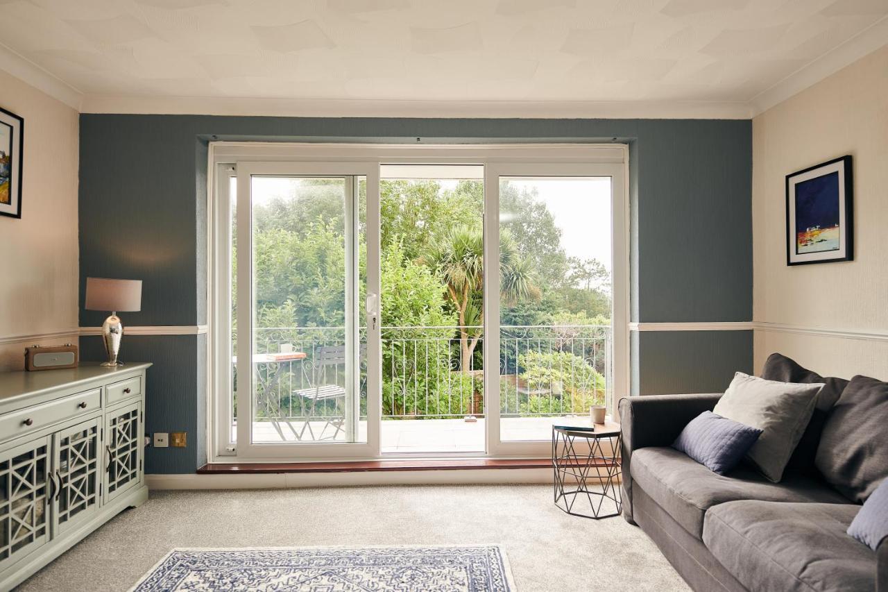 Sea Gem- Beautiful Family Home With Stunning Sea Views & Garden Тенби Экстерьер фото