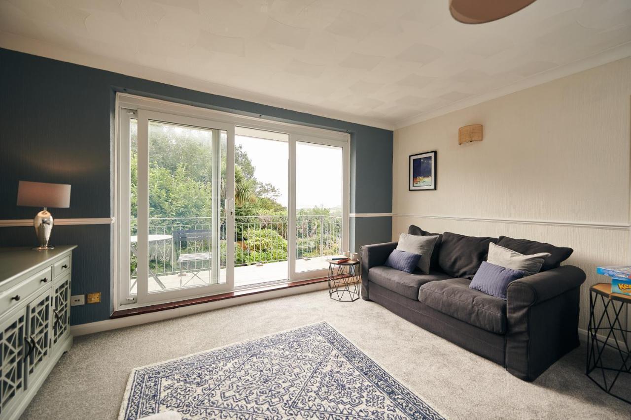 Sea Gem- Beautiful Family Home With Stunning Sea Views & Garden Тенби Экстерьер фото